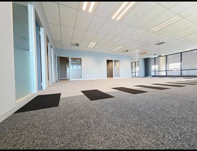 BUSINESS PROPERTY TO RENT IN MENLYN